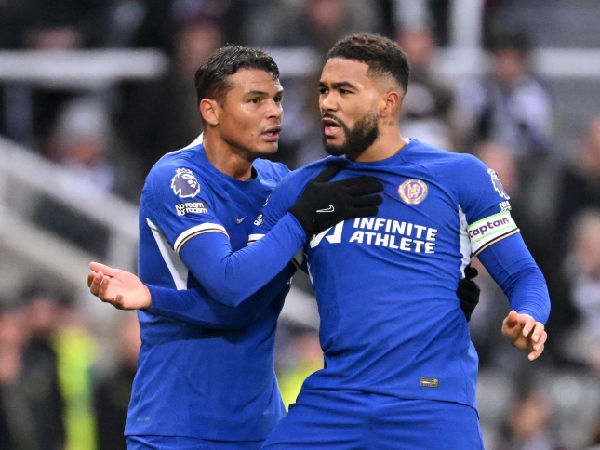 Thiago Silva dan Reece James