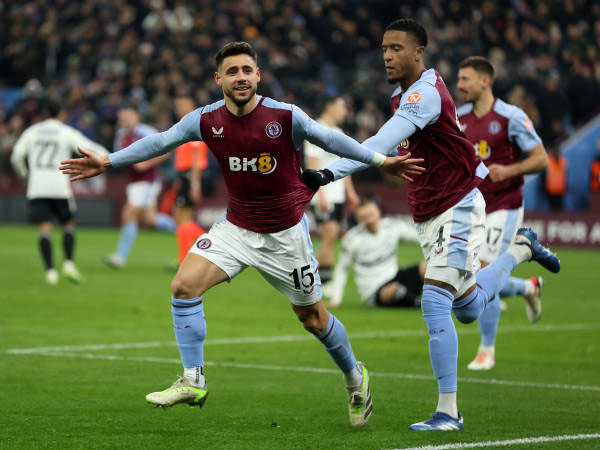 Comeback Setelah 6 Bulan Absen, Alex Moreno Jadi Pahlawan Aston Villa
