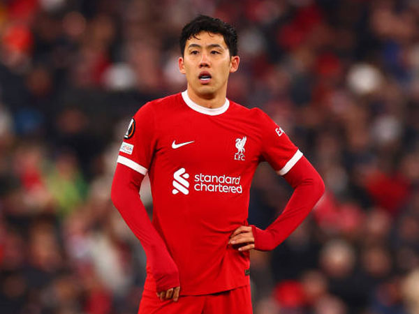 Wataru Endo Merasa Dirinya Terus Berkembang Bersama Liverpool