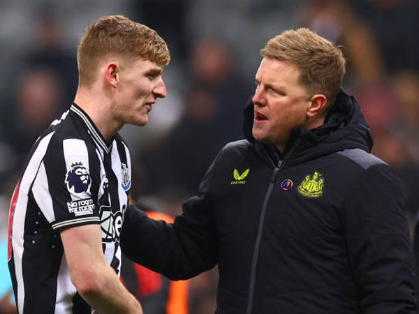 Keinginan dan Kerja Keras Anthony Gordon Diapresiasi Eddie Howe