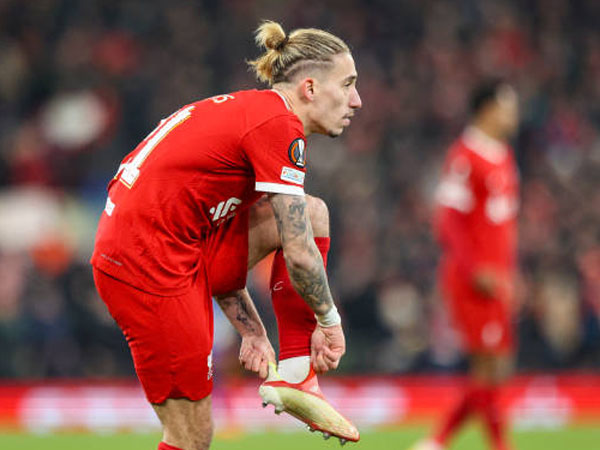 Kostas Tsimikas Akui Bersaing Dengan Andy Robertson Sangat Sulit