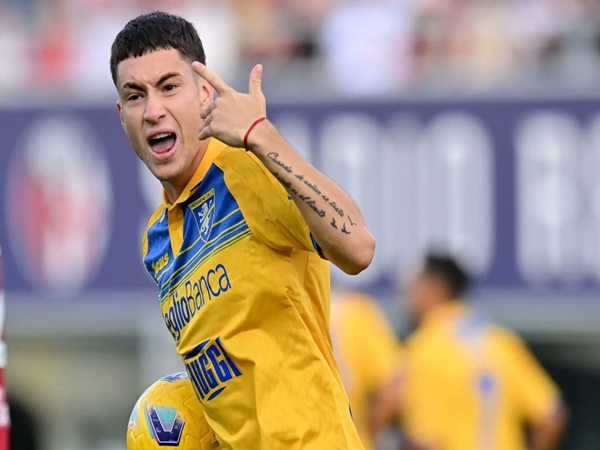 Winger incaran Tottenham