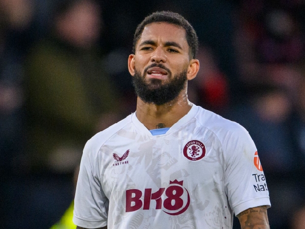 Douglas Luiz dikaitkan dengan Arsenal dan Liverpool