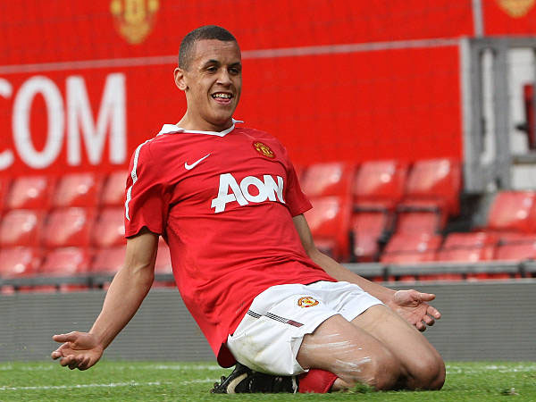 Gunakan Izin Parkir Orang yang Sudah Meninggal, Eks Man United Didenda