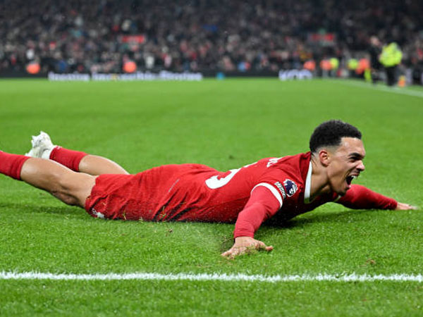 Ini Alasan Virgil van Dijk Tidak Suka Selebrasi Trent Alexander-Arnold