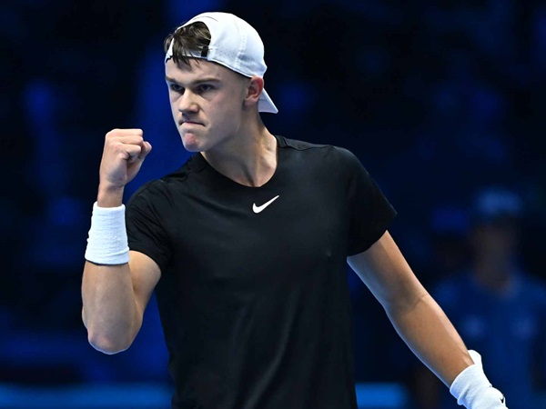 Ini Saran Jimmy Connors Terhadap Holger Rune Tentang Ekspresikan Emosi