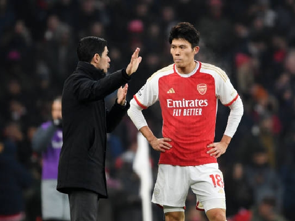 Mikel Arteta dan Takehiro Tomiyasu