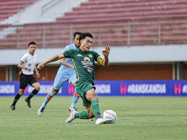 Pemain Persebaya Surabaya Song Ui-Young