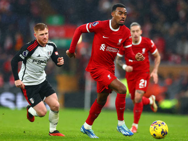 Ryan Gravenberch Tegaskan Liverpool Tidak Akan Remehkan Sheffield United