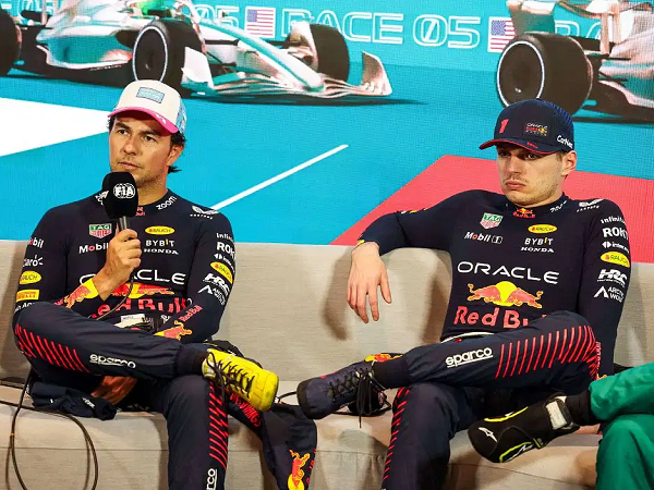 Max Verstappen akan jadi role model dari Sergio Perez.