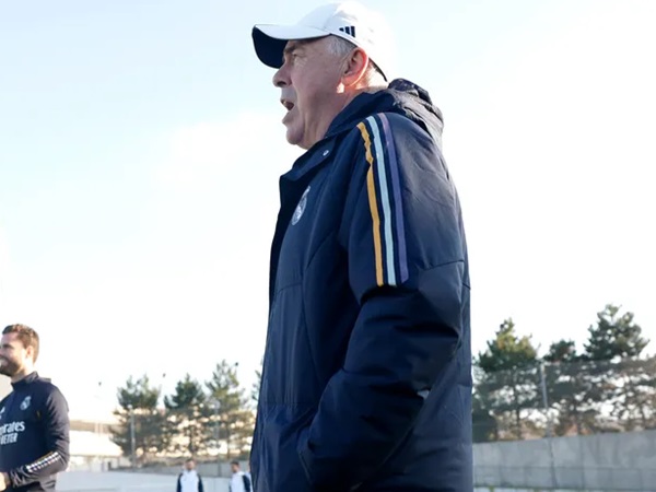 Ancelotti Tak Mengesampingkan Operasi untuk Jude Bellingham