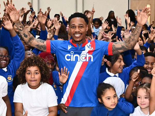 Kumpulkan Dana untuk Palace Foundation, Crystal Palace Rilis Jersey Baru
