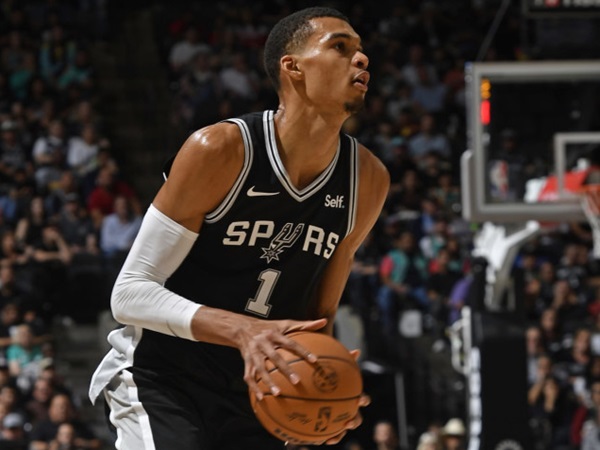 Victor Wembanyama Kembali Cetak Rekor Baru Saat Bulls Kalahkan Spurs