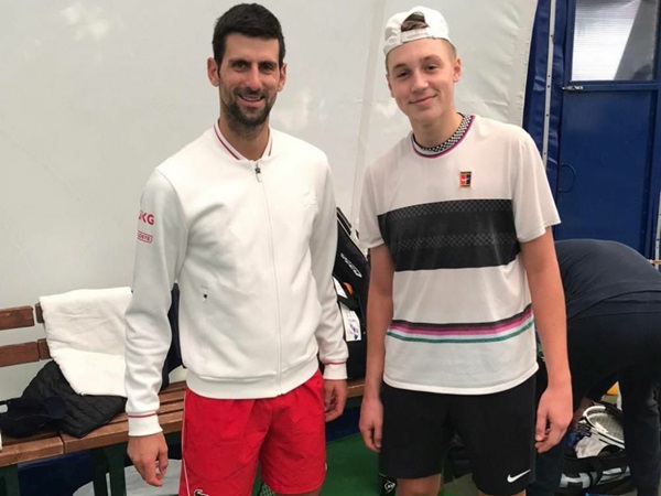Novak Djokovic Buka-Bukaan Seputar Bantu Petenis Lain