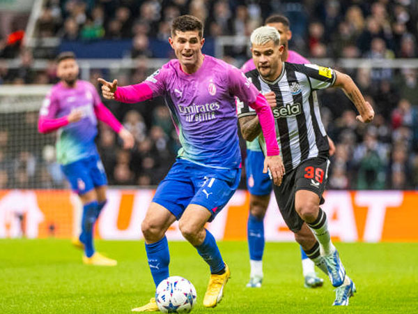 Hasil Pertandingan Liga Champions: Newcastle United 1-2 AC Milan