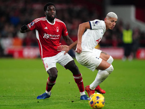 Hasil Pertandingan Premier League: Nottingham Forest 0-2 Tottenham