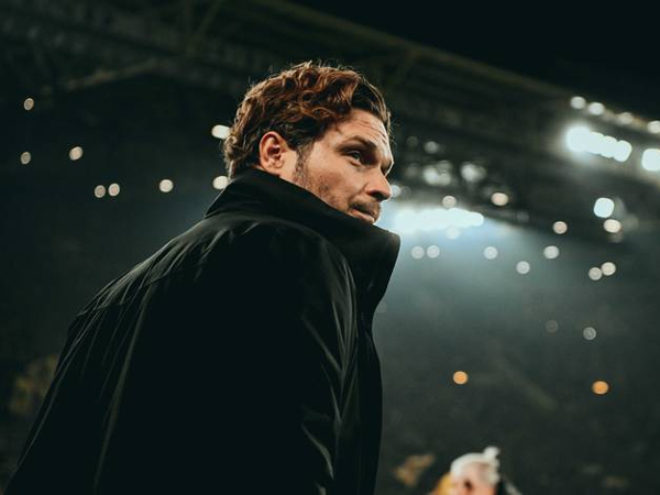 Pelatih Borussia Dortmund Edin Terzic