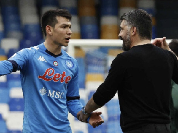Hirving Lozano mengaku dirinya sempat kena mental saat dua musim dilatih oleh Gennaro Gattuso di Napoli / via Getty Images