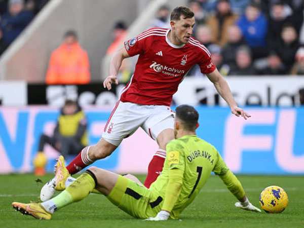 Hasil Pertandingan Premier League: Newcastle United 1-3 Nottingham Forest