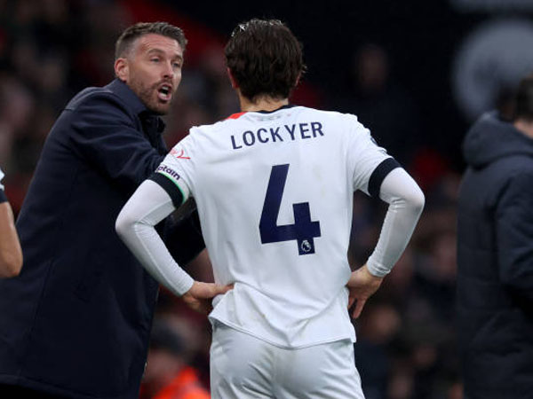 Bos Luton Town, Rob Edwards Mengungkapkan Kondisi Terkini Tom Lockyer