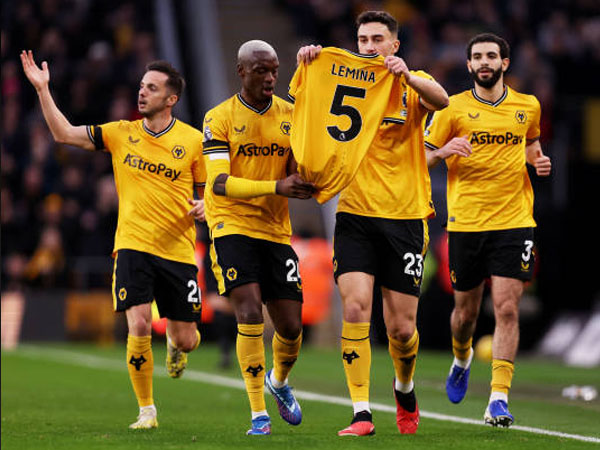 Max Kilman Dedikasikan Kemenangan Wolves Atas Everton untuk Mario Lemina