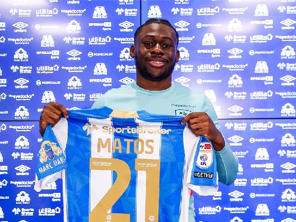 Huddersfield Town meminjam gelandang serang Chelsea, Alex Matos