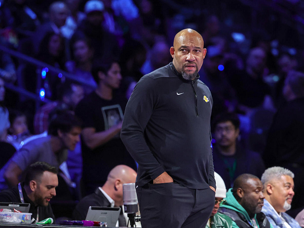 Darvin Ham sebut Lakers main buruk ketika tumbang dari Heat.