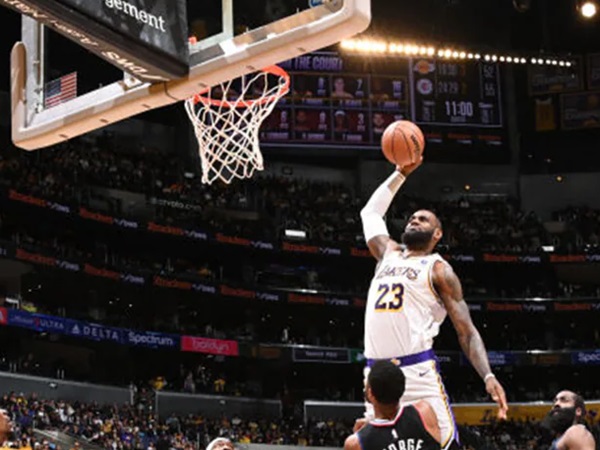 LeBron James Mengaku Lega Lakers Kalahkan Clippers