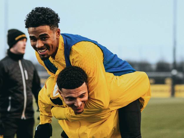 Jadon Sancho dan Ian Maatsen