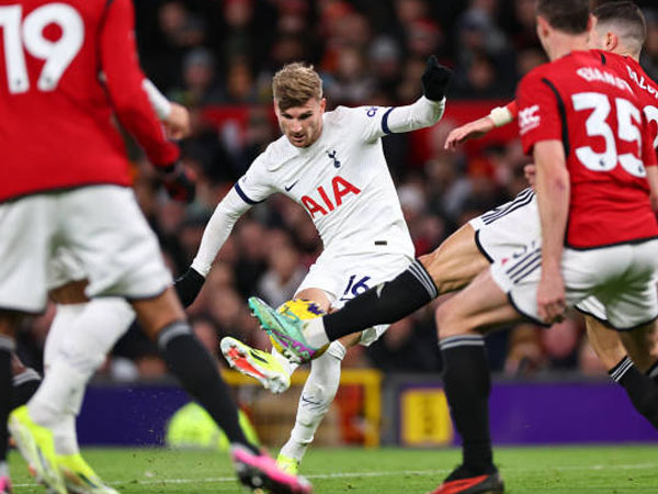 Hasil Pertandingan Premier League: Manchester United 2-2 Tottenham