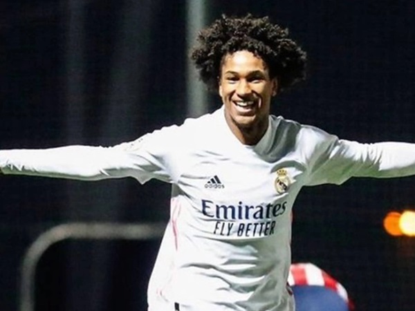 Valencia Dikabarkan Bidik Pemain Sayap Jebolab Castilla