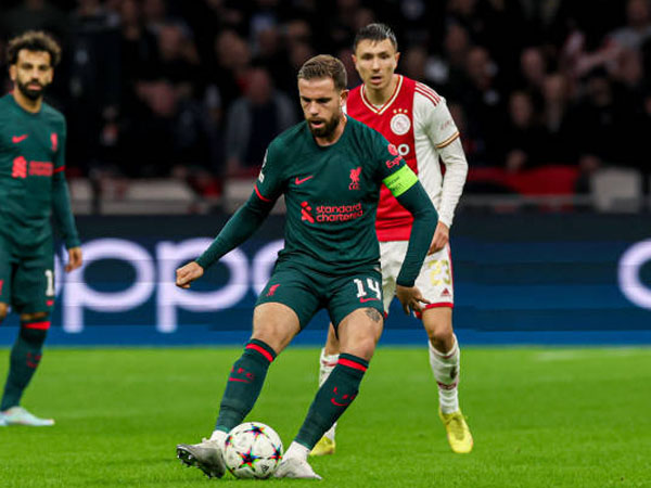 Mendarat di Amsterdam, Jordan Henderson Segera Resmi Berseragam Ajax