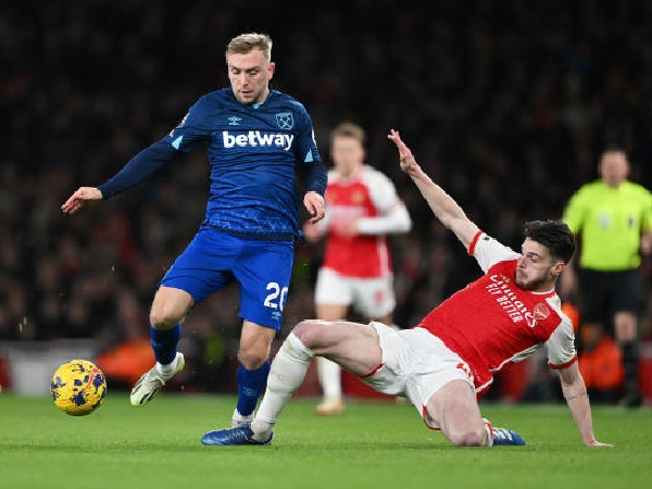 Lini depan West Ham dan Arsenal menjadi sorotan