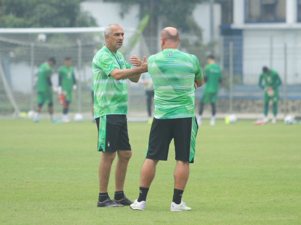 Asisten pelatih Persib, Goran Paulic