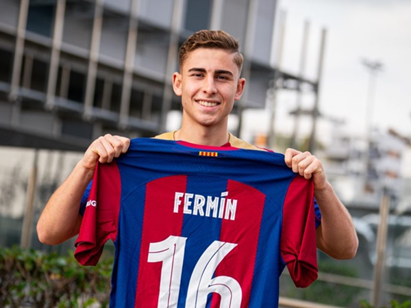 Fermin Lopez Bahagia Miliki Nomor di Tim Barcelona