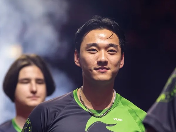 Superstar Apex, Yuki Mengundurkan diri dari Skuad  Alliance