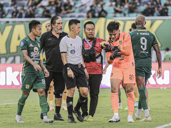Kiper Persebaya Surabaya, Ernando Ari cedera di laga kontra Bhayangkara FC
