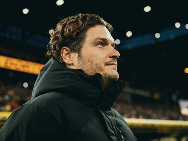 Pelatih Borussia Dortmund Edin Terzic