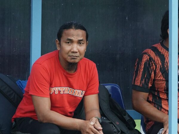 Arema FC rekrut Agung Prasetyo sebagai pelatih kiper anyar