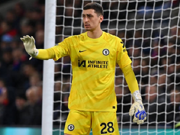 Kiper Chelsea, Djordje Petrovic, kebobolan satu gol melawan Crystal Palace