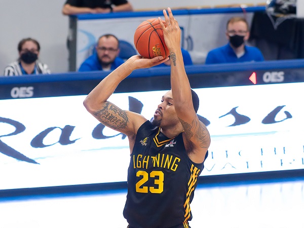 Tangerang Hawks panggil Amir Williams untuk gantikan spot Nemanja Besovic.