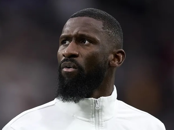 Antonio Rudiger Berpluang Kembali Musim Depan