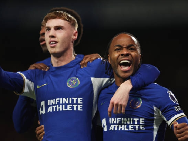 Cole Palmer dan Raheem Sterling bersiap menghadapi mantan klub mereka, Manchester City