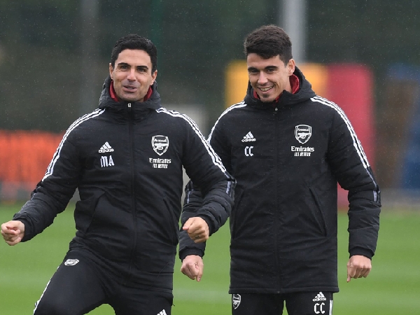 Mikel Arteta dan Carlos Cuesta