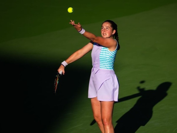 Jelena Ostapenko Selamat Dari Amukan Wang Xiyu Di Dubai