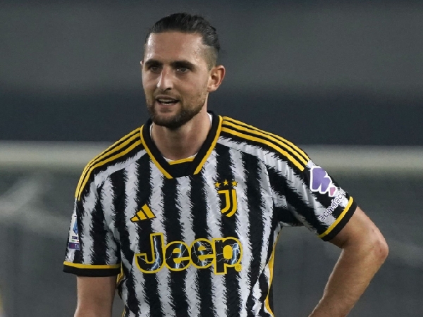 Arsenal mengincar gelandang Juventus, Adrien Rabiot