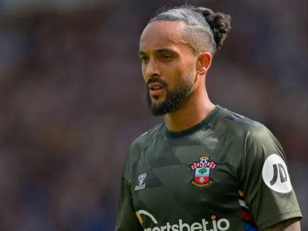 Banyak Pemain Muda Bersinar, Theo Walcott Puji Kedalaman Skuat Liverpool