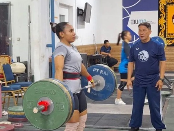 Tim Angkat Besi Indonesia Siap Hadapi  Kualifikasi Terakhir Olimpiade
