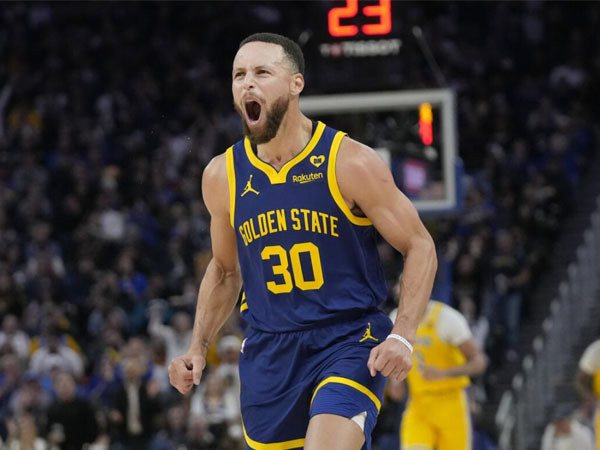 Stephen A. Smith dengan semangat membela Stephen Curry, menyoroti penampilannya yang luar biasa baru-baru ini. (Foto: AP)