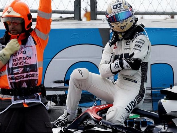 Daniel Ricciardo: Red Bull  Ingin  Hancurkan Pesaingnya